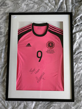 Match Worn Scotland V England Signed Shirt - Leigh Griffiths #9