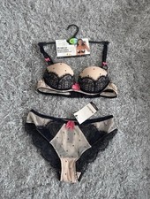 Marks & Spencer, Padded Bra