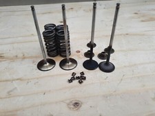 Triumph Street Tripple 675