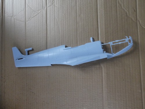 Airfix spitfire mkvb 24 - mkvb,