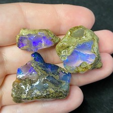 20g Natural Ethiopian Opal Rough Lot – Red, Green & Violet Fire, Mixed Grade