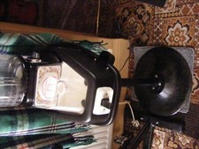 CLASSIC VENDING MACHINE BEAVER WITH SHOOTING HOOPS ATTACHMENT ON STAND