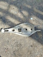 BMW E46 330D N/S/R LOWER SUSPENSION ARM BRACKET COIL SPRING SUPPORT