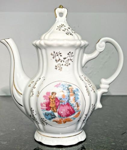 Porcelain courting couple - porcelain,