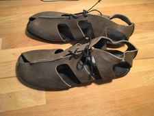 CYDWOQ leather sandals