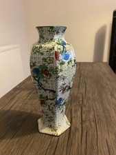 Unique Floral Hexagon Rim Vase