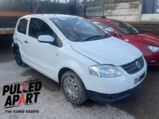Breaking Volkswagen Fox 2011