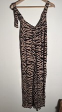 LAdies New Look Size 6 Zebra