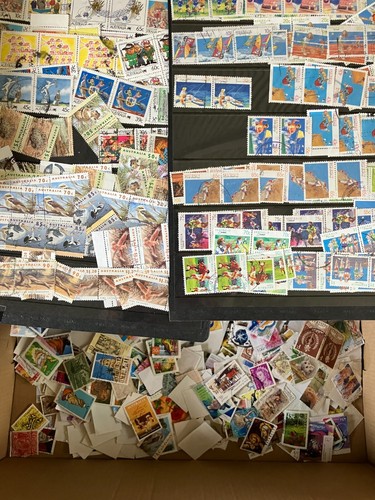 Bulk 500 australian - 500+, stamps