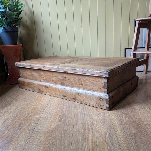 Low antique pine trunk - low,