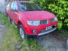 MITSHUBISHI L200 BARBARIAN 08 -15  2.5 Did BREAKING SPARES GEARBOX PANELS