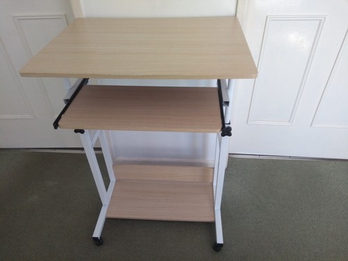 Height adjustable metal wood