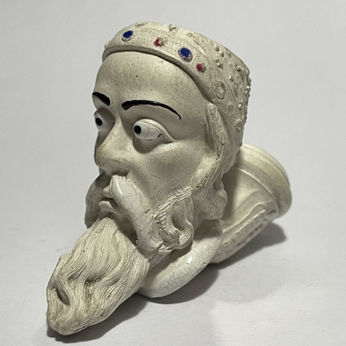 Clay pipe porcelain - clay, pipe/porcelain