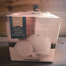 12 Piece Heart Dinner Set / Plate and Bowl Set for 4 / 4X Dinner Plates, 4X S...