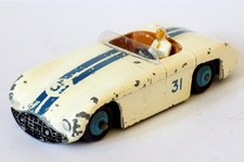 Dinky Toys No.133 Cunningham C-5R Road Racer Car (1955-1960).