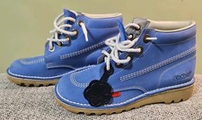 KICKERS Boots. Unisex Powder