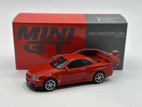 New mini gt nissan - 1/64,