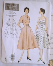 VOGUE Vintage model 1954 style