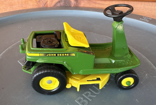 Ertl john deere 5588 12 - ertl,