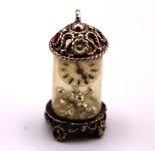 Nuvo charm pendant vintage - nuvo,