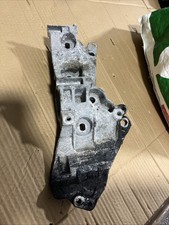 #17 Renault Scenic 1.5 DCI Diesel Alternator Bracket Mount 8200669495
