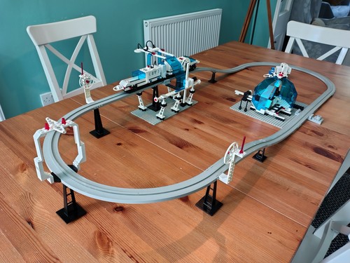 Lego space monorail 6990 - lego,