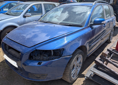 Volvo v50 passenger - volvo,