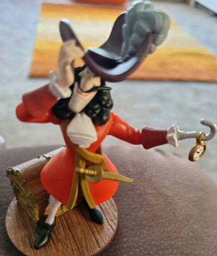 Deluxe disney store peter pan - disney,