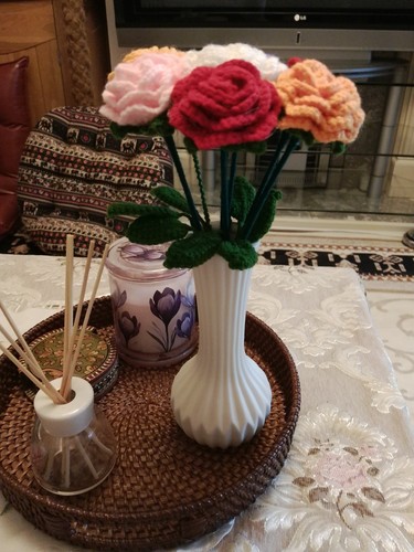 Hand made crochet flower rose - made,