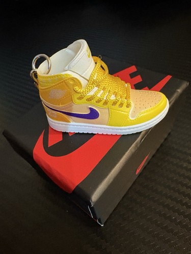 Jordan mid lakers keychain - jordan,