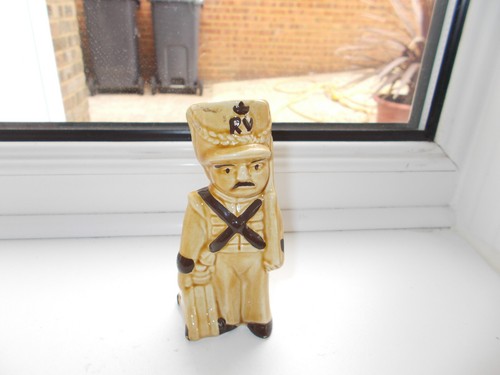Shorter son handpainted - &,