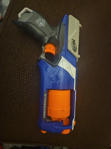 Nerf strike elite strongarm - elite,