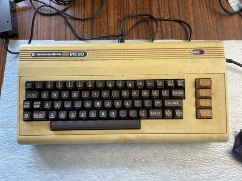 Commodore vic personal - commodore,