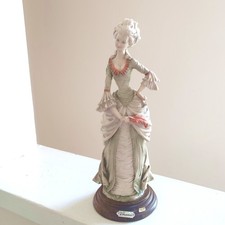 Giuseppe Armani Figurine –