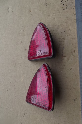 Triumph lucas rear light side - triumph,