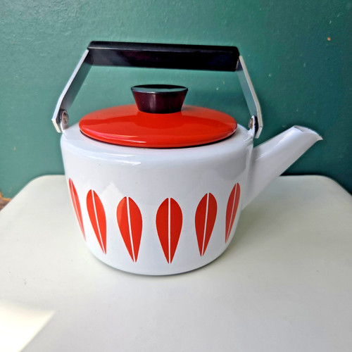 Cathrineholm lotus kettle - cathrineholm,