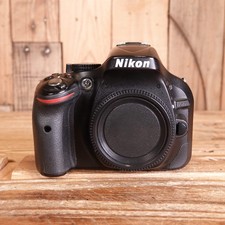 Used Nikon D5200 DSLR Camera Body