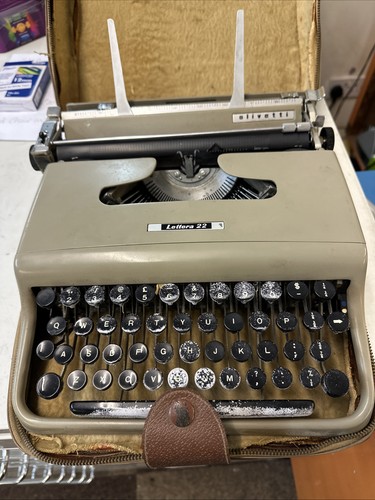 Olivetti lettera typewriter - olivetti, 22