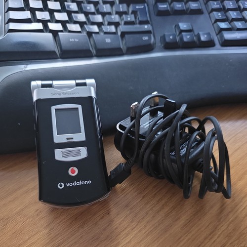 Sony ericsson v600i - sony,