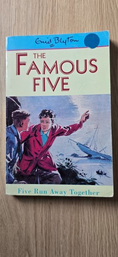 Enid blyton five run away - enid,