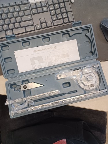Universal bevel protractor - universal,