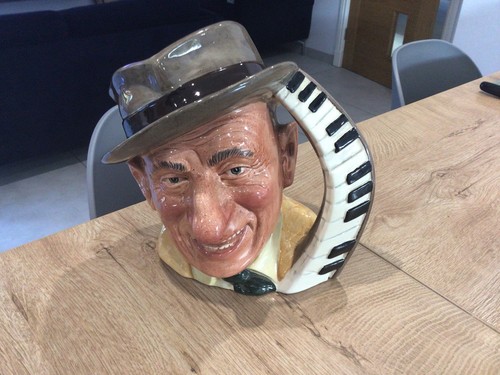 Royal doulton large character - doulton,
