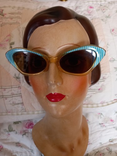 Vintage cats eye style - vintage,
