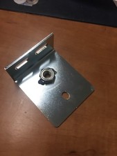 LAND ROVER DEFENDER 110 130 TD5 TDCi DOUBLE CAB SEAT BELT BRACKET SECOND ROW