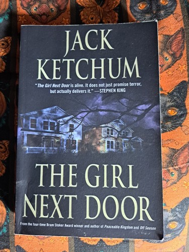 Girl next door - door, jack