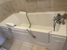 Accessible Full Length Walk-In Bath with Powered Seat and Remote Barely Used VGC