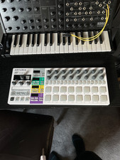 Arturia BeatStep Pro White