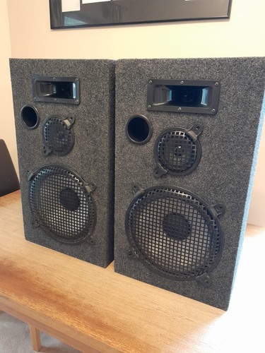 Speakers floor standing - speakers.floor,