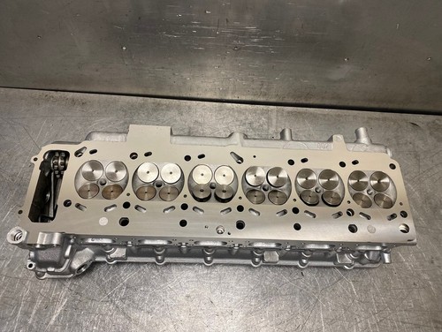 Reconditioned cylinder head - cylinder,