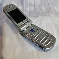 VINTAGE Flip Phone - early